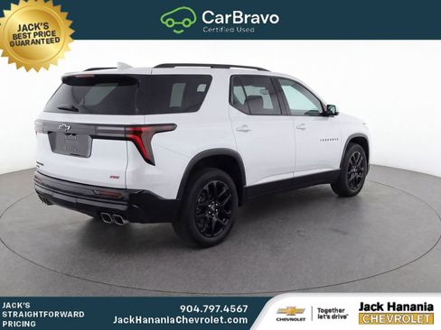 Used 2024 Chevrolet Traverse RS w/ LPO, Floor Liner Package FWD image 3