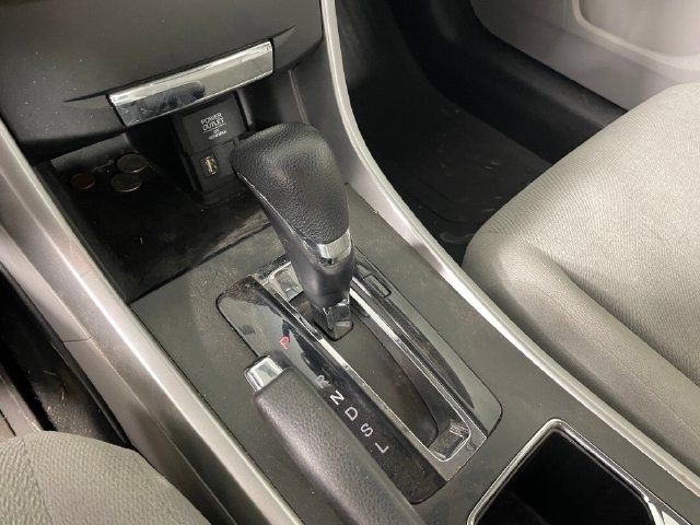 Used 2013 Honda Accord LX image 9