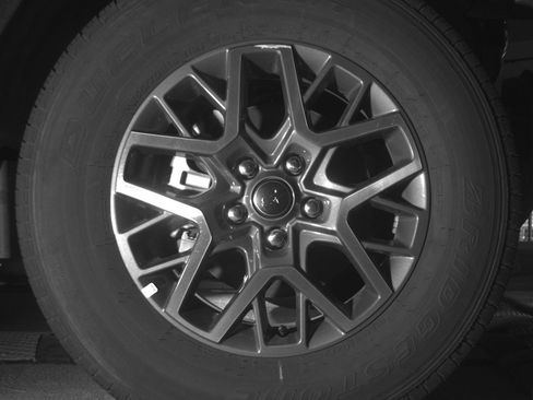 Used 2025 Jeep Wrangler Unlimited Sahara AWD/4WD image 13