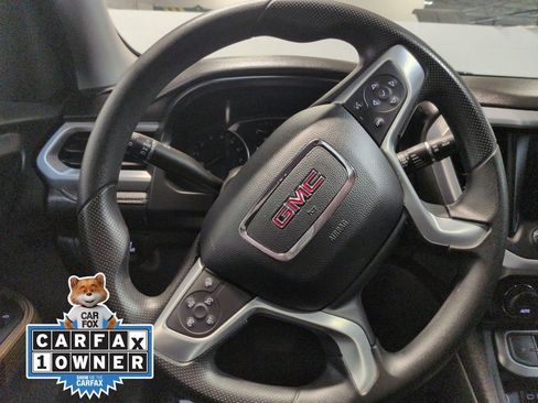 Used 2023 GMC Acadia SLE w/ Driver Convenience Package image 18