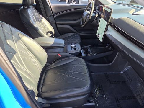 Certified 2023 Ford Mustang Mach-E Select image 15