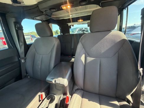 Used 2018 Jeep Wrangler Unlimited Sport w/ Connectivity Group AWD/4WD image 56