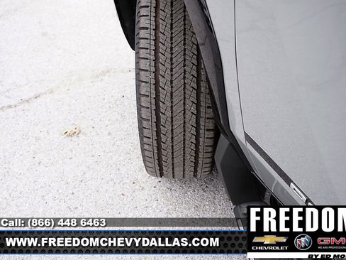 New 2025 GMC Sierra EV Denali image 42