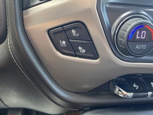 Used 2019 GMC Sierra 3500 Denali image 18