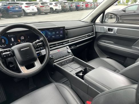 Used 2025 Hyundai Santa Fe SEL FWD image 22