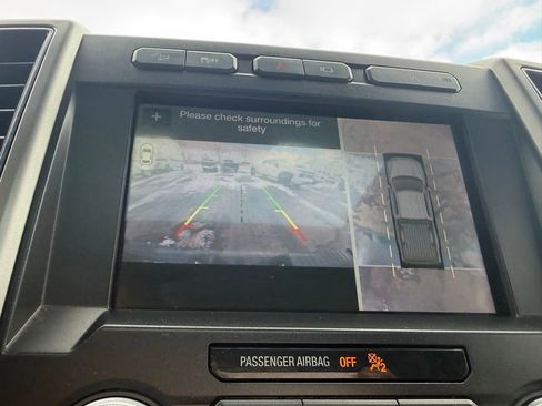 Used 2018 Ford F150 Lariat w/ Equipment Group 502A Luxury image 14