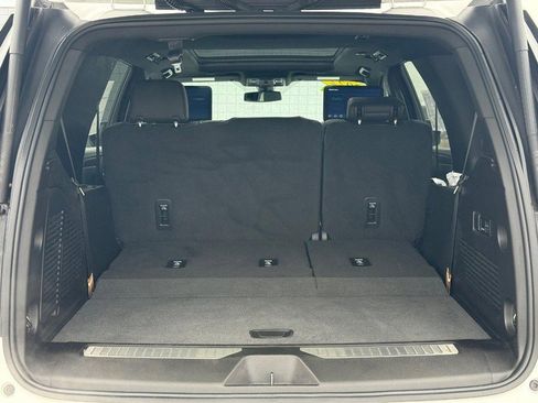 Used 2022 Chevrolet Tahoe Z71 w/ Z71 Off-Road Package image 7