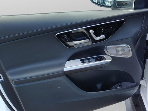 Certified 2026 Mercedes-Benz GLC 300 4MATIC image 4