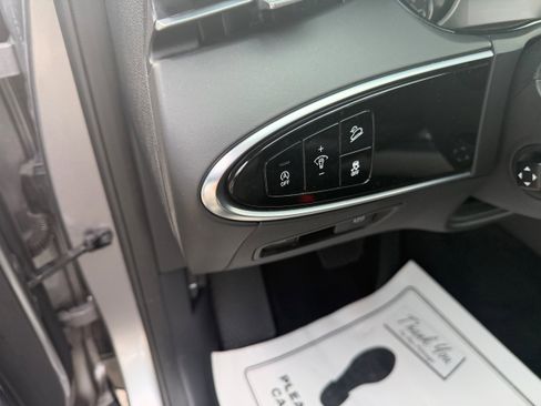 Used 2023 Genesis GV70 2.5T w/ Select Package image 9