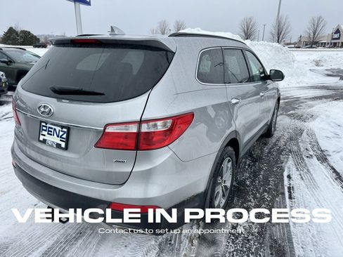 Used 2016 Hyundai Santa Fe SE image 3