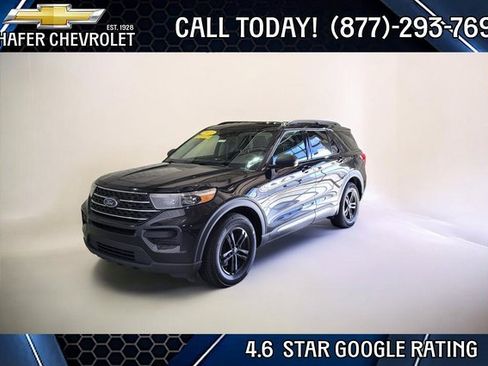 Used 2022 Ford Explorer XLT image 1