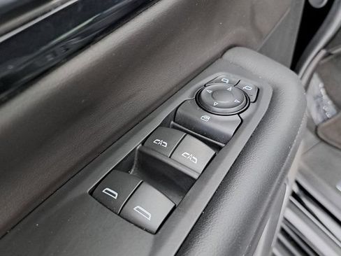 Used 2025 Chevrolet Tahoe LT AWD/4WD image 21