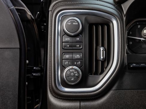 Used 2021 GMC Sierra 2500 Denali w/ Denali Black Diamond Edition image 22