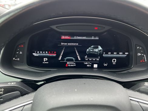 Used 2022 Audi Q8 Prestige image 21