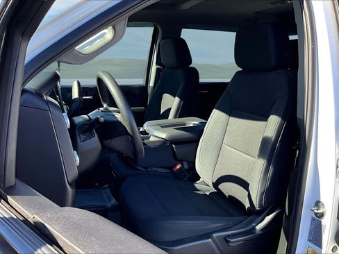 Used 2024 GMC Sierra 3500 Pro w/ Convenience Package image 14