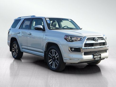 Used 2024 Toyota 4Runner Limited AWD/4WD image 7