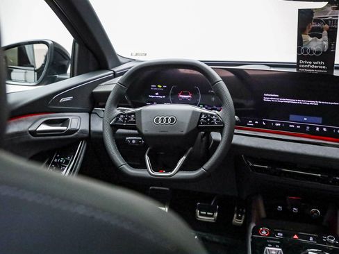 New 2025 Audi SQ6 e-tron Premium Plus image 17