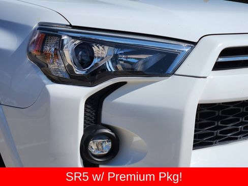 Used 2021 Toyota 4Runner SR5 Premium w/ Moonroof Package RWD image 7