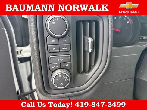 Used 2021 Chevrolet Silverado 1500 Custom w/ Rally Edition AWD/4WD image 15