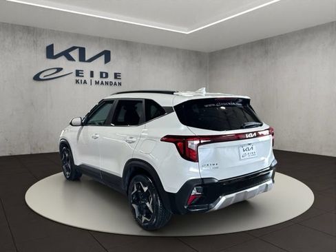 Used 2024 Kia Seltos EX AWD/4WD image 12