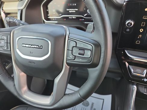 Used 2023 GMC Sierra 1500 Denali AWD/4WD image 16