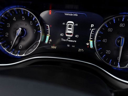 New 2026 Chrysler Pacifica Pinnacle image 15