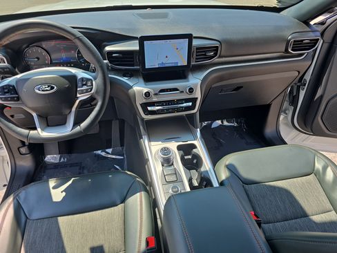 Used 2023 Ford Explorer Timberline w/ Timberline Technology Package AWD/4WD image 21