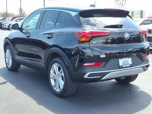 Used 2023 Buick Encore GX Preferred w/ Cold Weather Comfort Package AWD/4WD image 5
