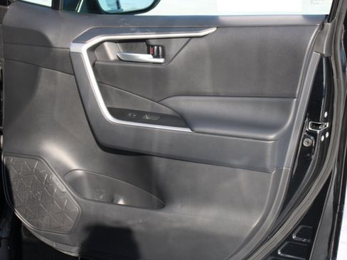 Certified 2025 Toyota RAV4 XLE image 19