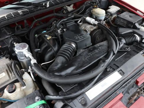 Used 2000 GMC Sonoma SLS w/ SLS Super Spec Pkg 1 image 33