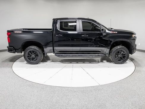 Used 2021 Chevrolet Silverado 1500 LT Trail Boss w/ Convenience Package II image 29