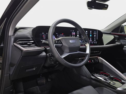 Used 2025 Audi Q5 Premium Plus image 19