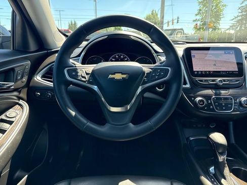 Used 2023 Chevrolet Malibu LT w/ Redline Edition FWD image 17