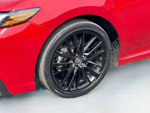 Used 2022 Toyota Camry XSE FWD image 29
