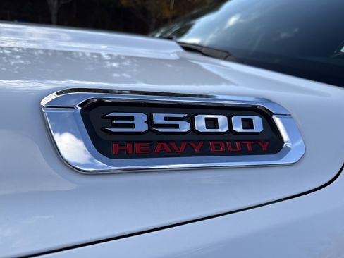 Used 2019 RAM 3500 Tradesman w/ Chrome Appearance Group image 13