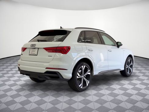Used 2023 Audi Q3 2.0T Premium Plus w/ Premium Plus Package AWD/4WD image 9