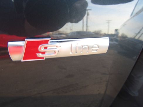 Used 2018 Audi A4 2.0T Premium Plus image 27