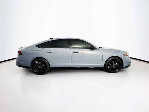 Used 2025 Honda Accord Sport image 10