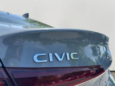 Used 2025 Honda Civic Sport image 29
