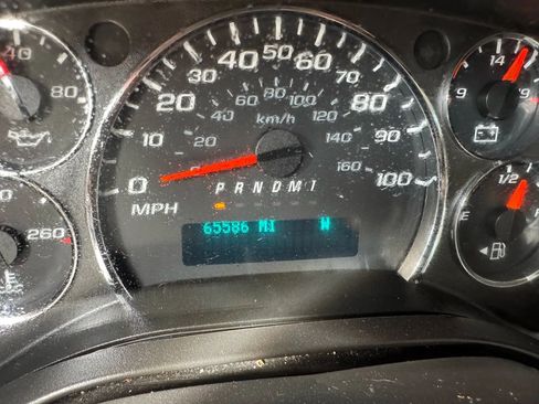 Used 2017 Chevrolet Express 3500 LS image 50