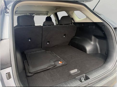 Certified 2025 Kia Sportage LX image 15