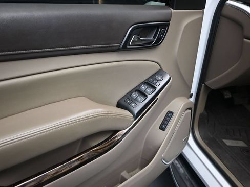 Used 2020 GMC Yukon SLT w/ Open Road Package RWD image 11