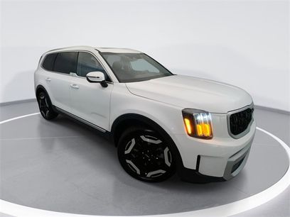 Used 2024 Kia Telluride EX w/ EX Captain's Chair Package
