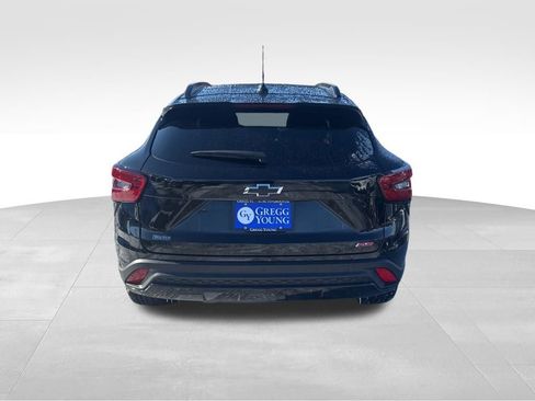 Used 2025 Chevrolet Trax RS w/ Sunroof Package image 5