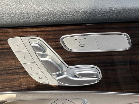 Used 2022 Mercedes-Benz GLC 300 GLC 300 image 20