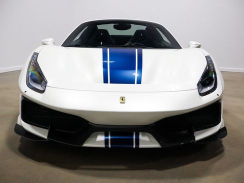 Used 2020 Ferrari 488 Pista Spider RWD image 23