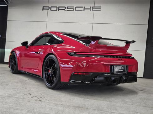 Used 2025 Porsche 911 Carrera GTS image 3