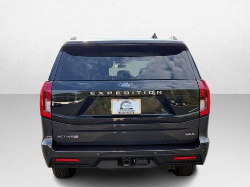 Used 2025 Ford Expedition Max Active AWD/4WD image 7
