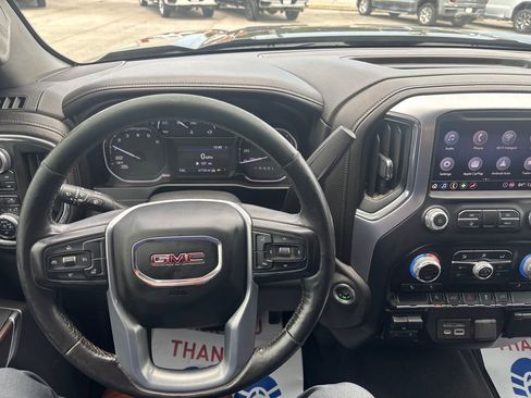 Used 2019 GMC Sierra 1500 SLT AWD/4WD image 17