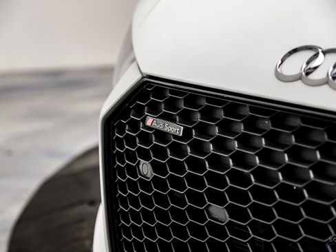 Used 2018 Audi R8 V10 RWD image 39